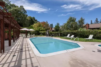1001 Margaret Court, Novato, CA 94947 - Photo 30