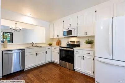 1001 Margaret Court, Novato, CA 94947 - Photo 4