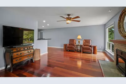 6463 Meadowridge Drive, Santa Rosa, CA 95409 - Photo 10