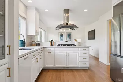 1380 Grand Avenue, San Rafael, CA 94901 - Photo 14