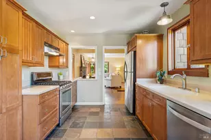 212 Sausalito St, Corte Madera, CA 94925 - Photo 10
