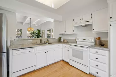 95 Windstone Drive, San Rafael, CA 94903 - Photo 20