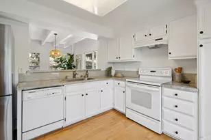 95 Windstone Dr, San Rafael, CA 94903 - Photo 20