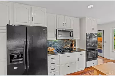 424 Greens Drive, Healdsburg, CA 95448 - Photo 12