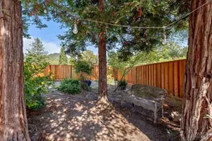 424 Greens Dr, Healdsburg, CA 95448 - Photo 32