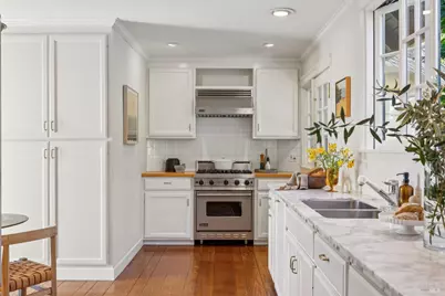 60 Fairway Drive, San Rafael, CA 94901 - Photo 18