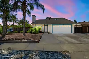 2432 San Sebastian Ave, Santa Rosa, CA 95401 - Photo 2