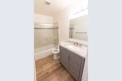 221 Elbridge Avenue #D, Cloverdale, CA 95425 - Photo 8