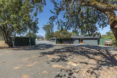 18184 Geyserville Avenue, Geyserville, CA 95441 - Photo 14