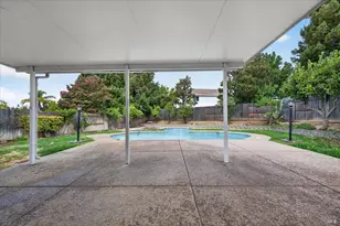 2022 Cliffwood Dr, Fairfield, CA 94534 - Photo 36