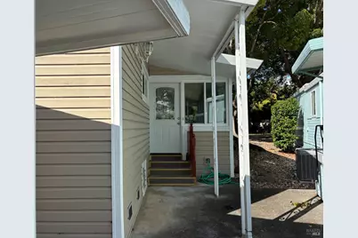 301 San Sebastian Way, Novato, CA 94949 - Photo 2