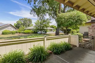 330 Twin Lakes Dr, Santa Rosa, CA 95409 - Photo 32