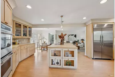 8 Saba Lane, Tiburon, CA 94920 - Photo 12