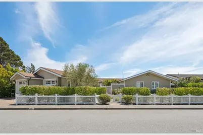 8 Saba Lane, Tiburon, CA 94920 - Photo 2