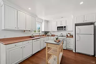 25 Linda Vista St, Benicia, CA 94510 - Photo 24