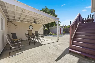 25 Linda Vista Street, Benicia, CA 94510 - Photo 42