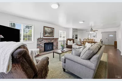 25 Linda Vista Street, Benicia, CA 94510 - Photo 36