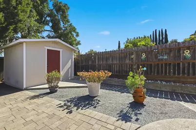 25 Linda Vista Street, Benicia, CA 94510 - Photo 46