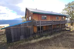 36700 Mendocino Pass Rd, Covelo, CA 95428 - Photo 10