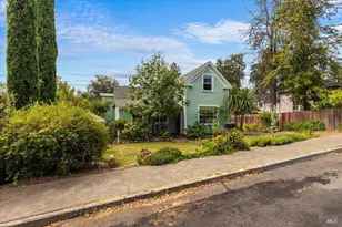 216 Grant St, Healdsburg, CA 95448 - Photo 2