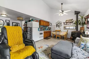 216 Grant St, Healdsburg, CA 95448 - Photo 24