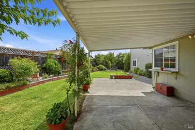 1657 Albin Way, Petaluma, CA 94954 - Photo 34