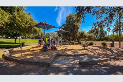 637 Beelard Drive, Vacaville, CA 95687 - Photo 34