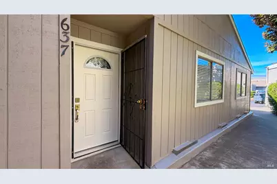 637 Beelard Drive, Vacaville, CA 95687 - Photo 26