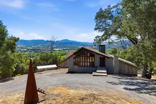 26801 Oak Knoll Terrace, Cloverdale, CA 95425 - Photo 2