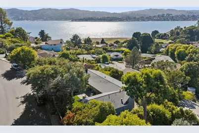 646 Hilary Drive, Tiburon, CA 94920 - Photo 2