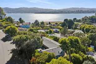 646 Hilary Dr, Tiburon, CA 94920 - Photo 2