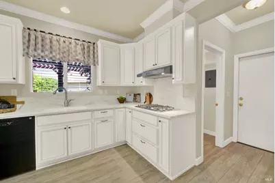 307 Zion Court, Vacaville, CA 95687 - Photo 34