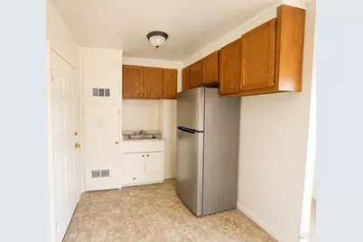 2048 13th Avenue, Oakland, CA 94606 - Photo 2