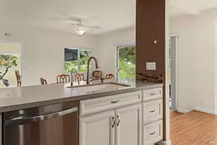 304 Mockingbird Cir, Santa Rosa, CA 95409 - Photo 28