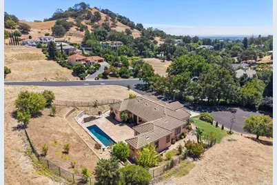 1010 Mulberry Court, Vacaville, CA 95688 - Photo 52