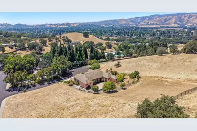 1010 Mulberry Court, Vacaville, CA 95688 - Photo 54