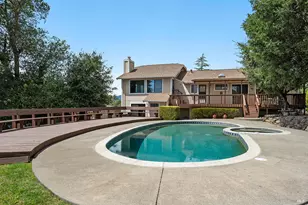 620 Alta Vista Dr, Healdsburg, CA 95448 - Photo 2