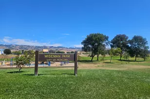 1402 Marylyn Cir, Petaluma, CA 94954 - Photo 28