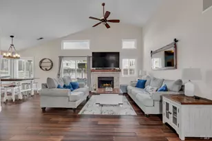 563 Morning Glory Dr, Benicia, CA 94510 - Photo 2