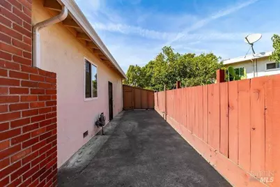216 Bowman Drive, Vallejo, CA 94591 - Photo 42