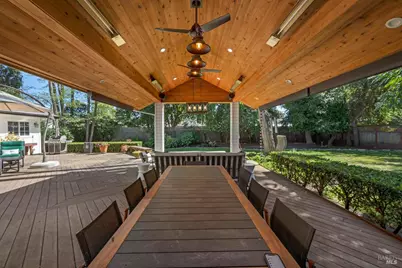 934 Fairway Drive, Sonoma, CA 95476 - Photo 2