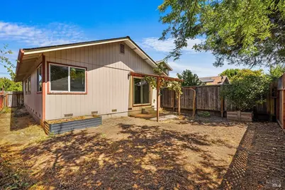 2288 Stanislaus Court, Santa Rosa, CA 95401 - Photo 2