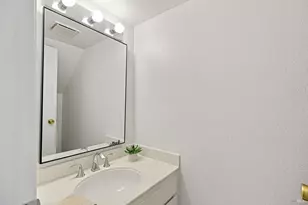 52 Cinnamon Teal Ln, Novato, CA 94949 - Photo 14