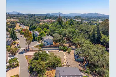 3389 Lake Park Court, Santa Rosa, CA 95403 - Photo 2
