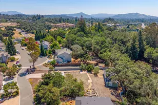3389 Lake Park Ct, Santa Rosa, CA 95403 - Photo 2