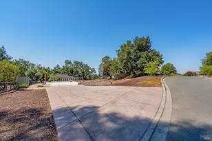 3389 Lake Park Ct, Santa Rosa, CA 95403 - Photo 8