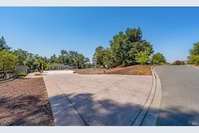 3389 Lake Park Court, Santa Rosa, CA 95403 - Photo 8
