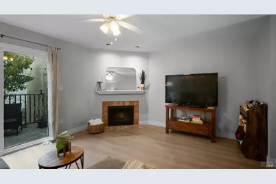100 Marin Center Drive #28, San Rafael, CA 94903 - Photo 10