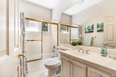1015 Oak Mesa Drive, Santa Rosa, CA 95409 - Photo 22