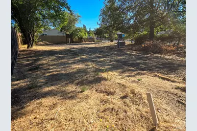 103 E Oak Street, Willits, CA 95490 - Photo 8